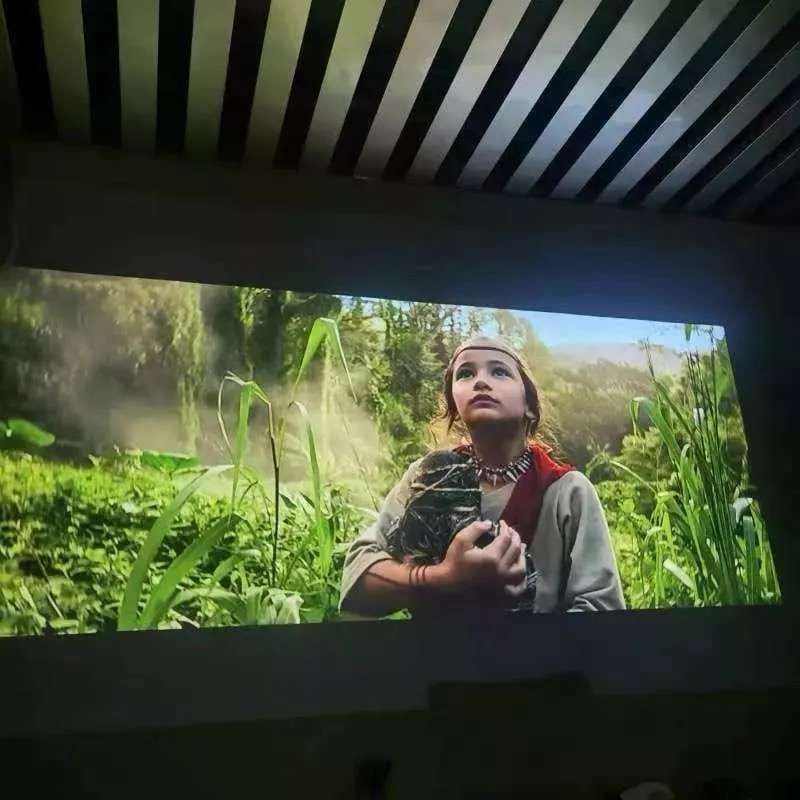 Customer photo review of Zoomly® Pro Elite 4K Smart Projector
