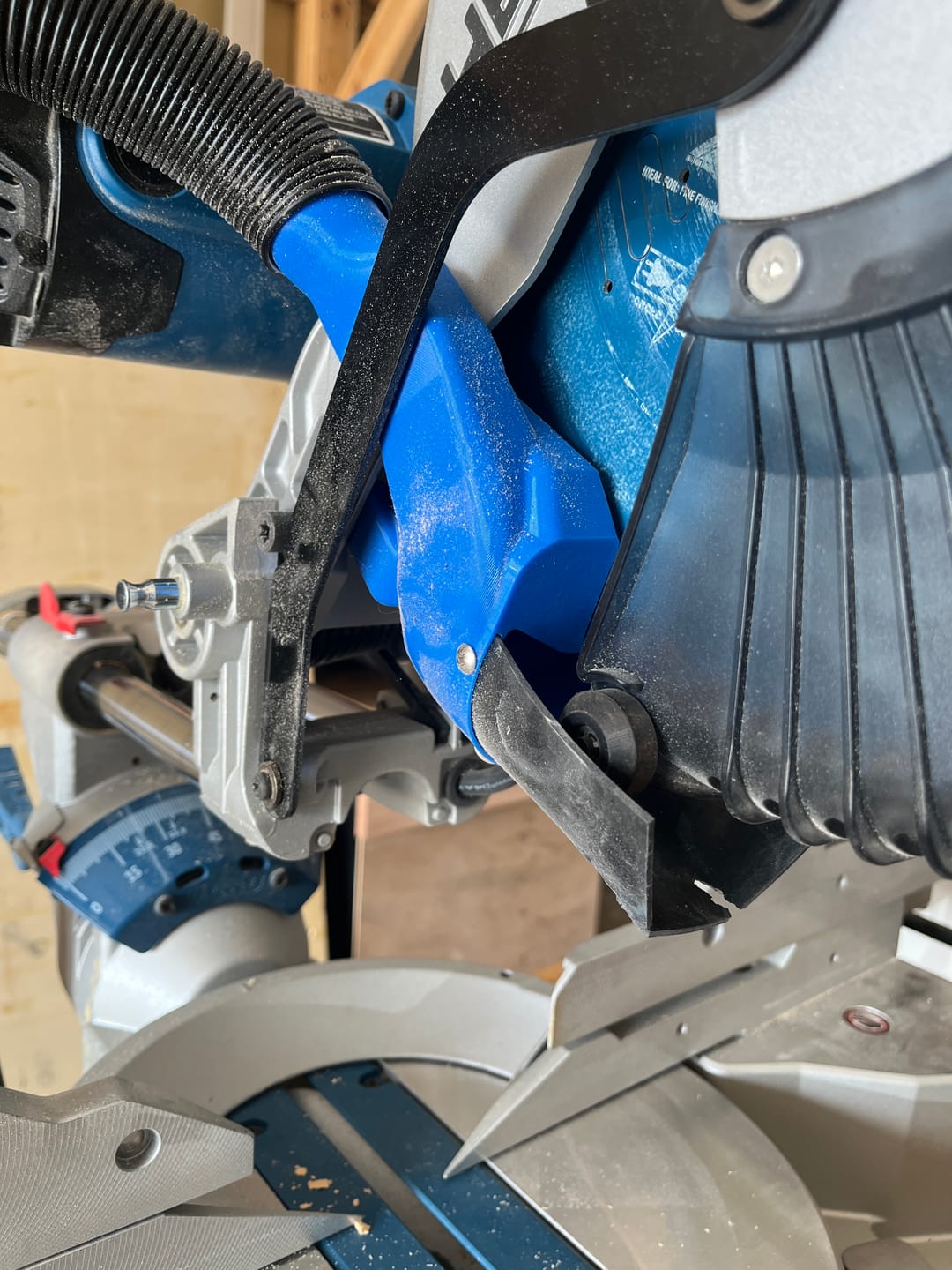 Customer photo review of Dust Collection Chute for Hercules HE74 12" Sliding Compound Miter Saw