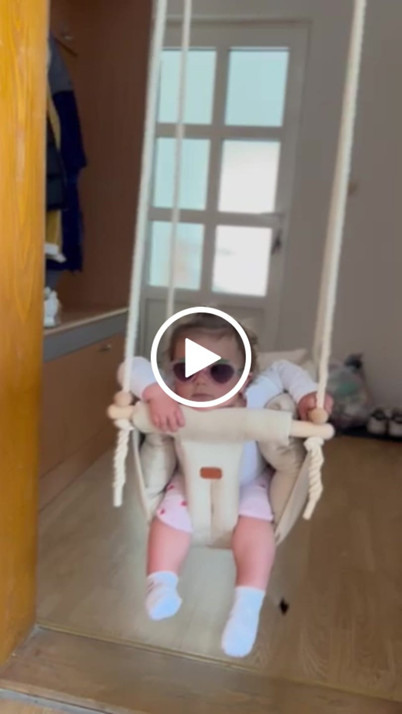 Customer video review of Luxury Dolphin Gray Ljuljaška - Ručno rađena ljuljaška za bebe
