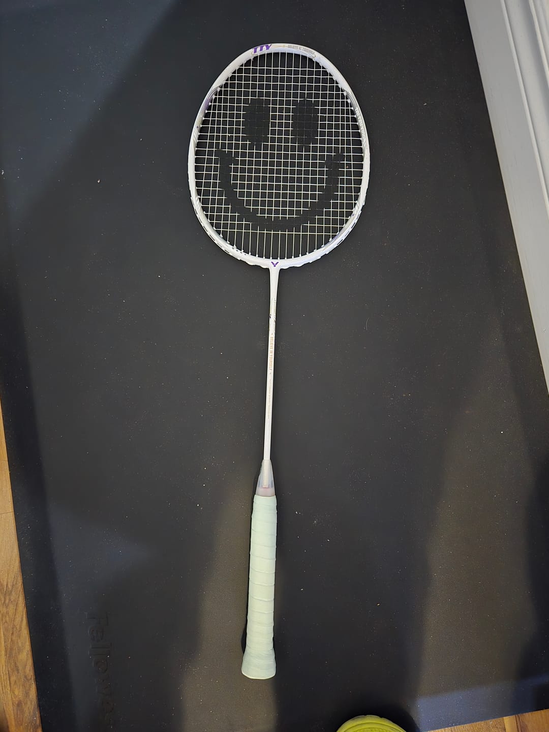 Customer photo review of Victor Thruster TTY-A Badminton Unstrung Racket [White] TK-TTY-A