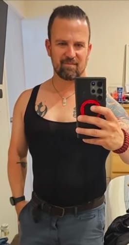Customer photo review of SlimForm Unterhemd