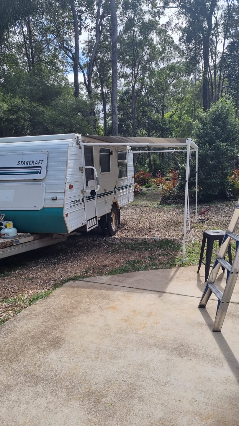 Customer photo review of Awnlux Retractable Roll-Out Caravan Awning W-5600NC