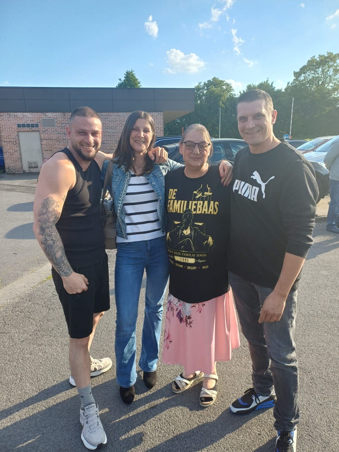 Customer photo review of De Familiebaas - Shirt Unisex