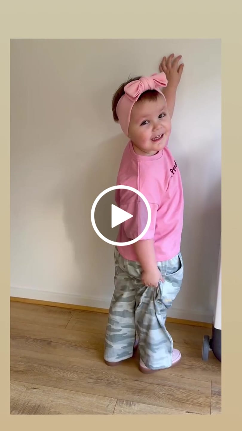 Customer video review of Riot Jeans