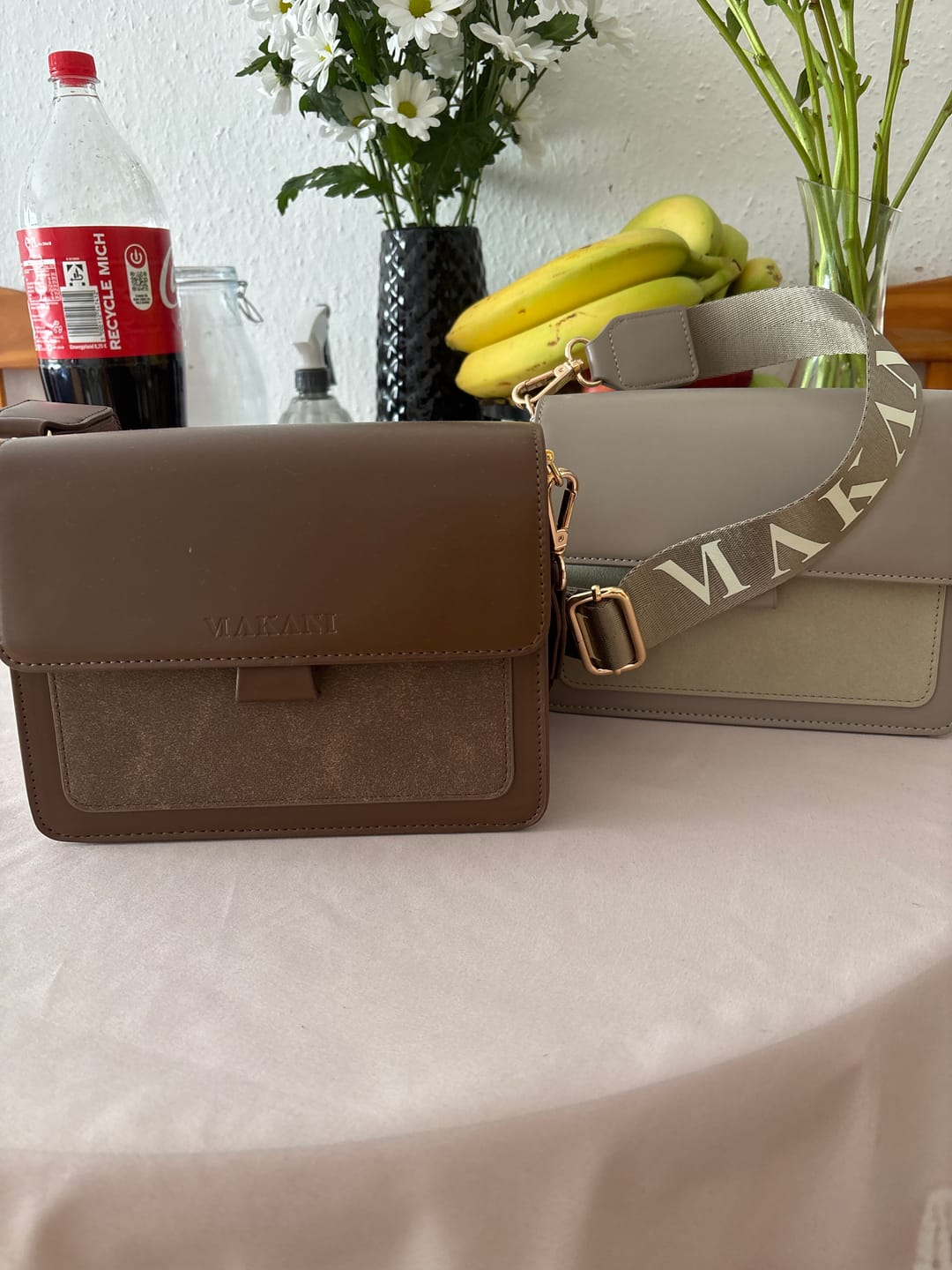 Customer photo review of VALDA - TAUPE