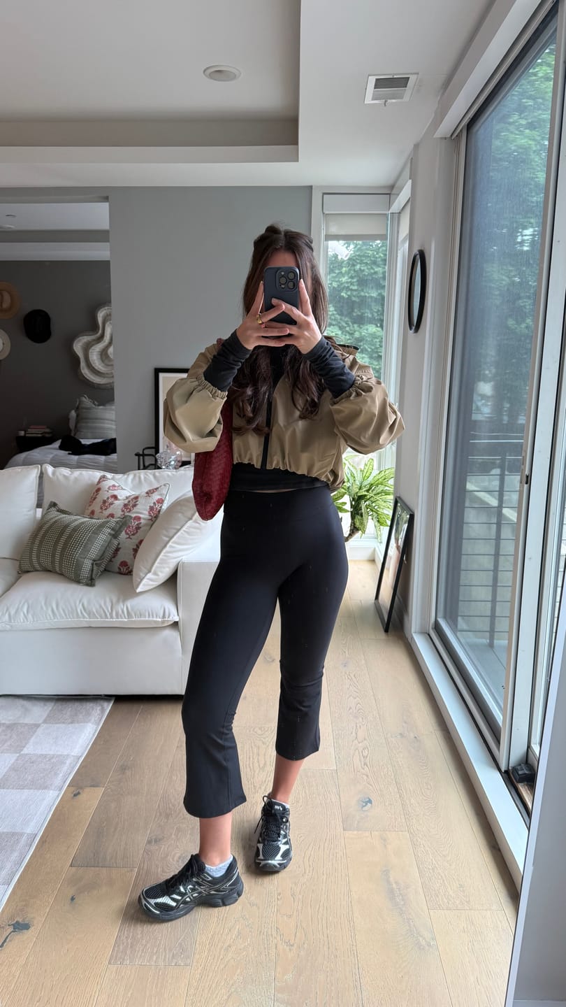 Customer photo review of The Perfect Capri / Black