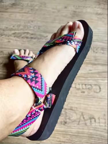 Customer photo review of Sandales plates d'été