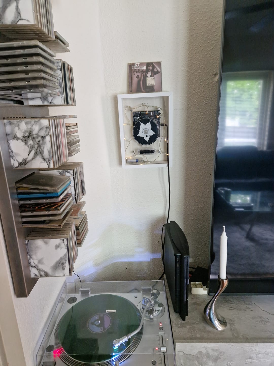 Customer photo review of M1 Music Frame CD Player
