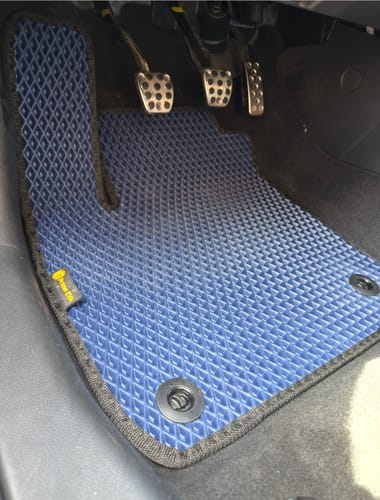 Customer photo review of Auto Fußmatten nach Maß - Komplettset
