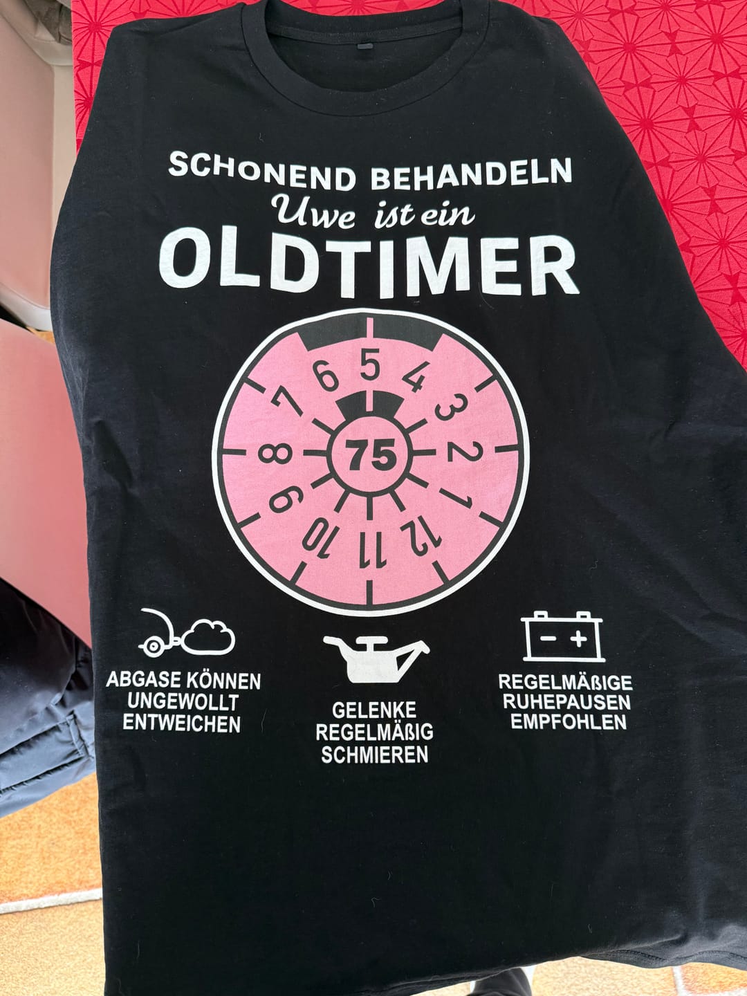 Customer photo review of OLDTIMER - Personalisierbares Shirt