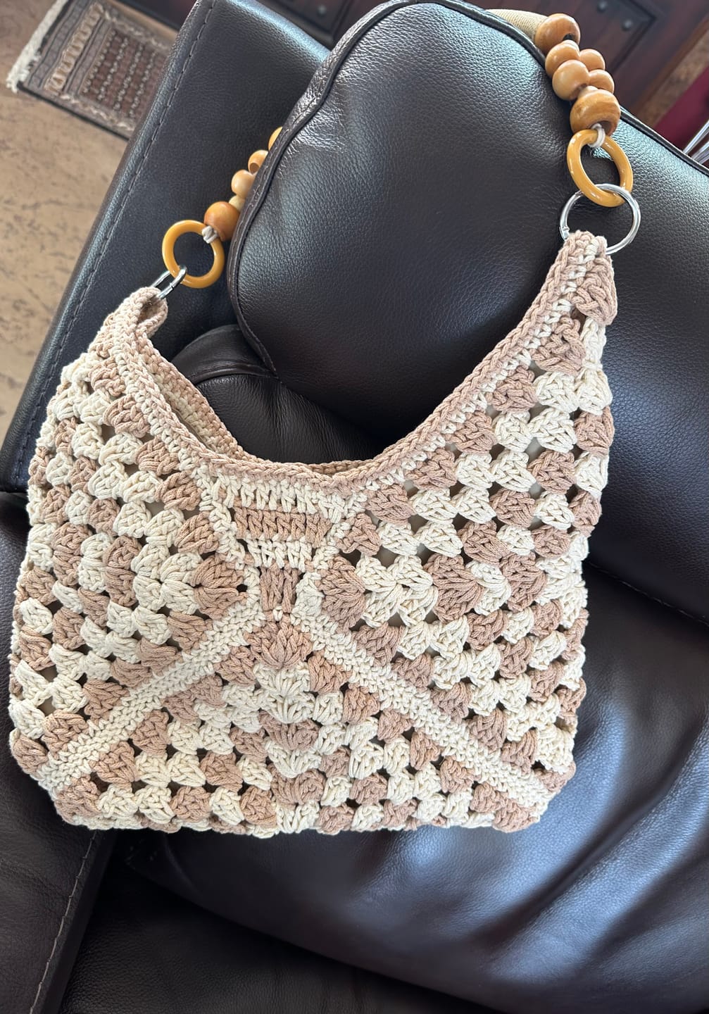 Customer photo review of Sunny Holiday shoulder bag crochet kit