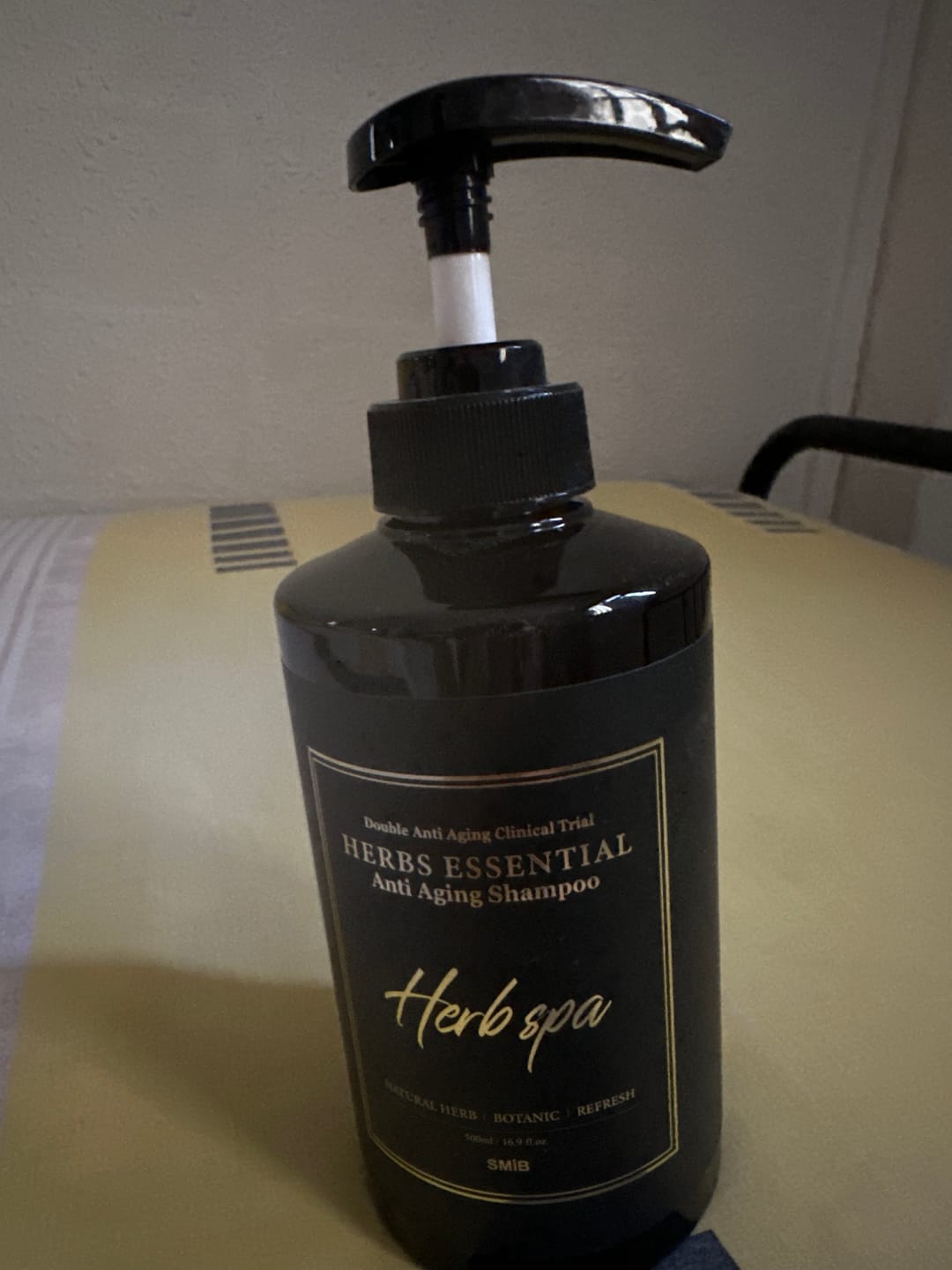 Customer photo review of SMiB Anti-Aging Series - Herb Spa Shampoo - Vegan and Sulfate free