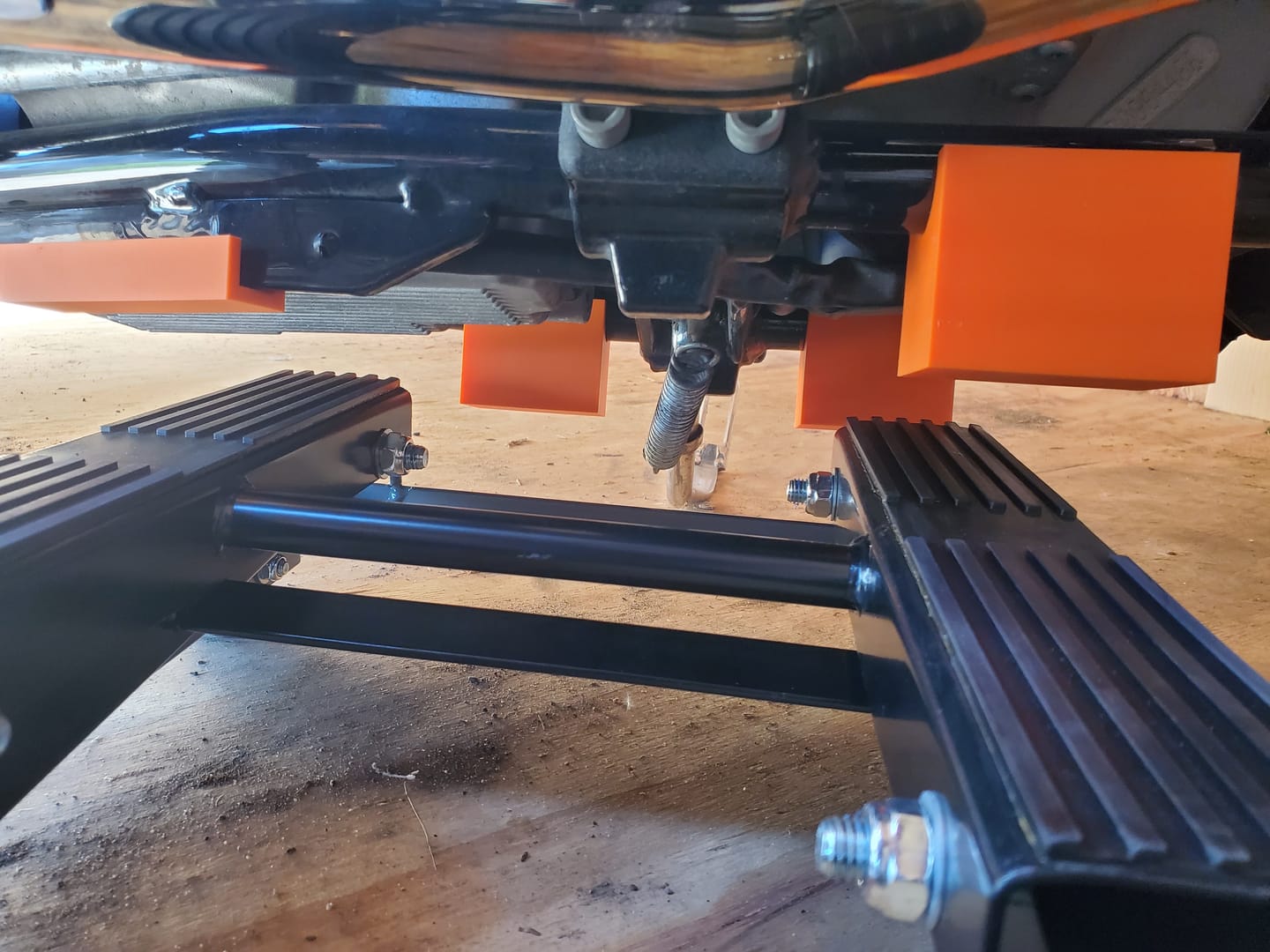 Customer photo review of 99-17 Dyna lift block adapters