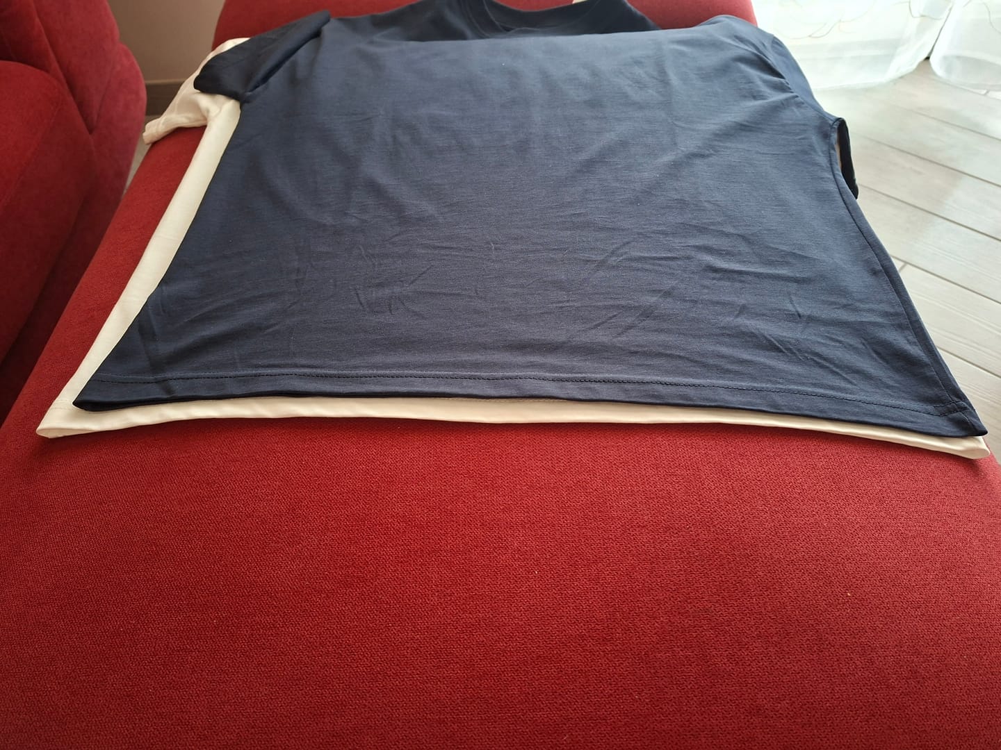 Customer photo review of T-Shirt Blanks Boxy Fit 190GSM Off White