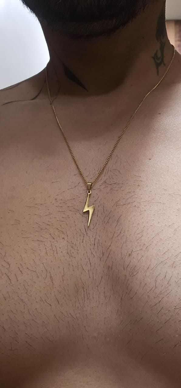 Customer photo review of Flash Pendant With Chain (Gold)