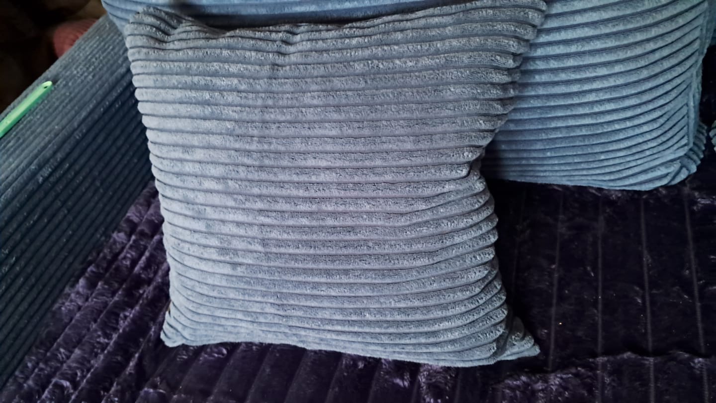 Customer photo review of Poduszki SNUG sztruks