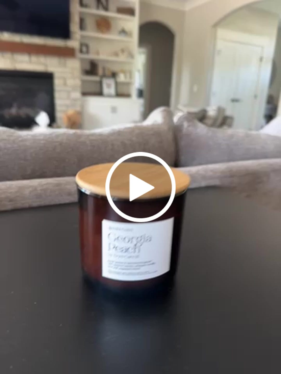 Customer video review of Georgia Peach Candle by Eryn Carroll