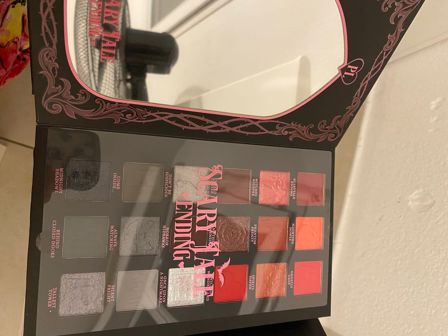 Klantfotorecensie van P.Louise Scary Tale Ending Halloween Palette
