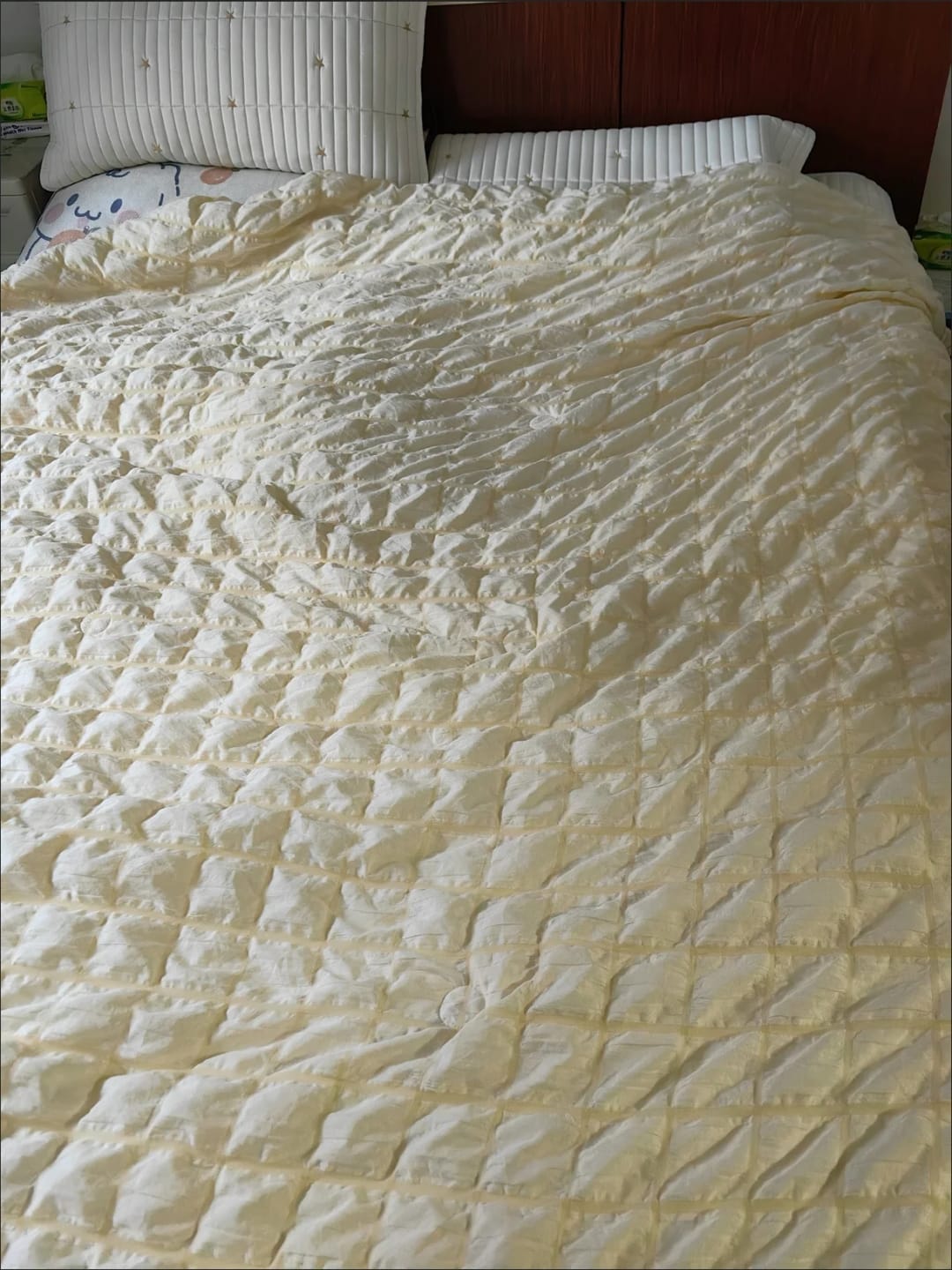 Customer photo review of Cool Seersucker Summer Quilt Duvet Cover Set