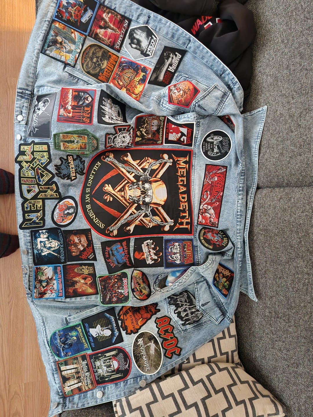 Customer photo review of The Tomb Of The Blue-tilated - Vest