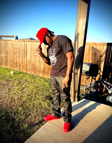 Customer photo review of 32 GANG BUDGET TEE
