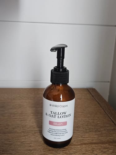 Customer photo review of Blush Tallow & Oat Lotion