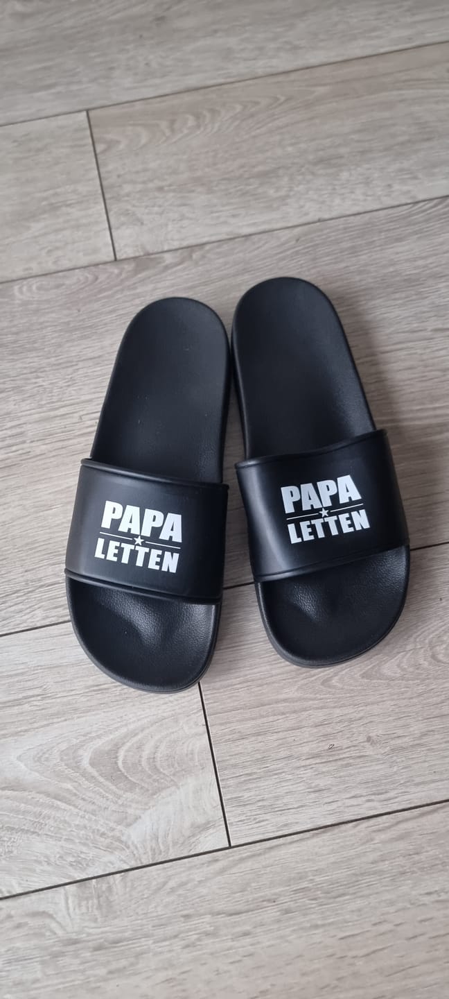 Customer photo review of Papaletten - Personalisierte Badeschlappen für Papa und Opa zum Vatertag