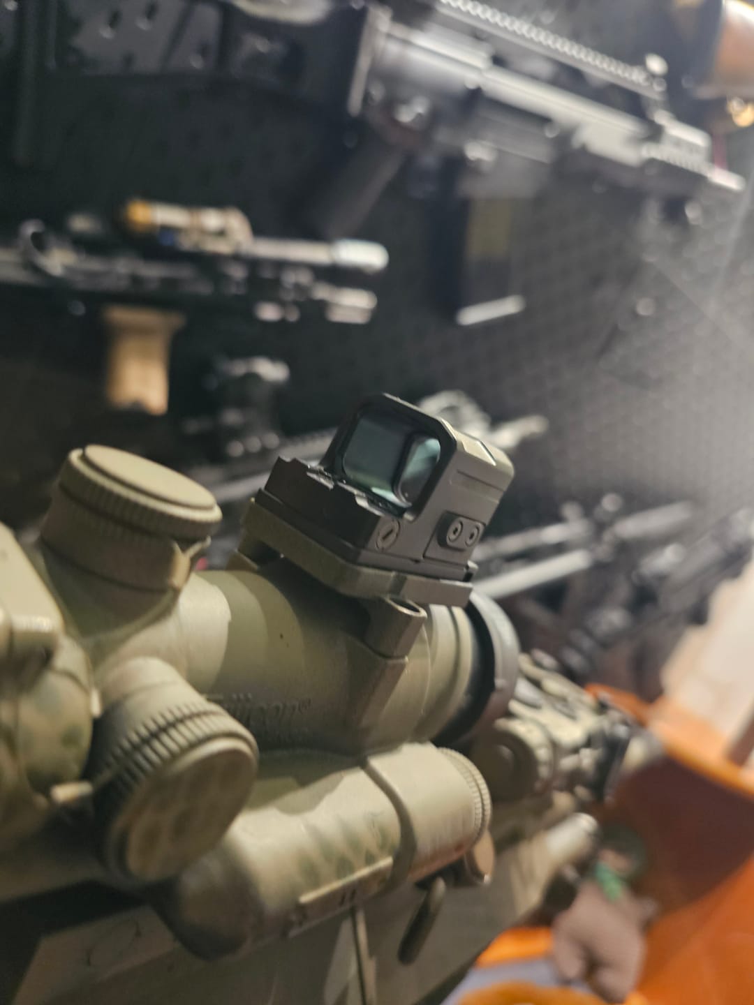 Customer photo review of Frenzy-S 1x17x20 Red Dot Sight MRT Aspheric Lens EDC | Multi Reticle, 3 MOA Dot (SCRD-M68)