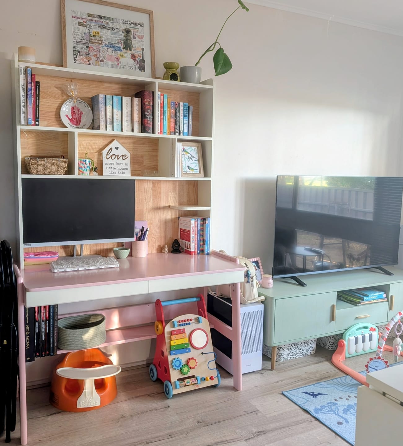 Customer photo review of Bahid Study Desks/Solid Wood Study Desk with Shelf/Home Office/Pink