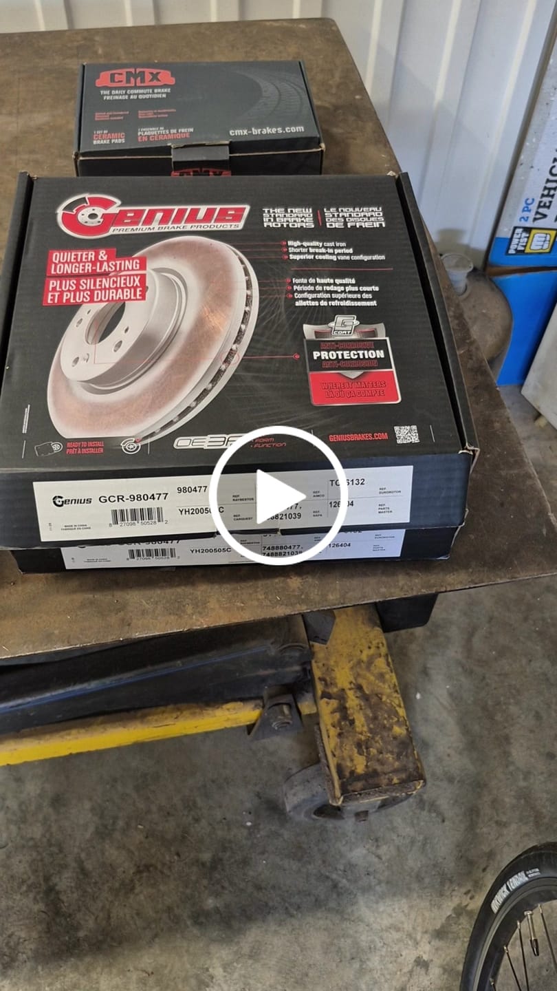 Customer video review of [Avant + Arrière] Kit de disque (revêtu) et plaquette (céramique) de frein pour Toyota RAV4 Lexus HS250h KGC-101028