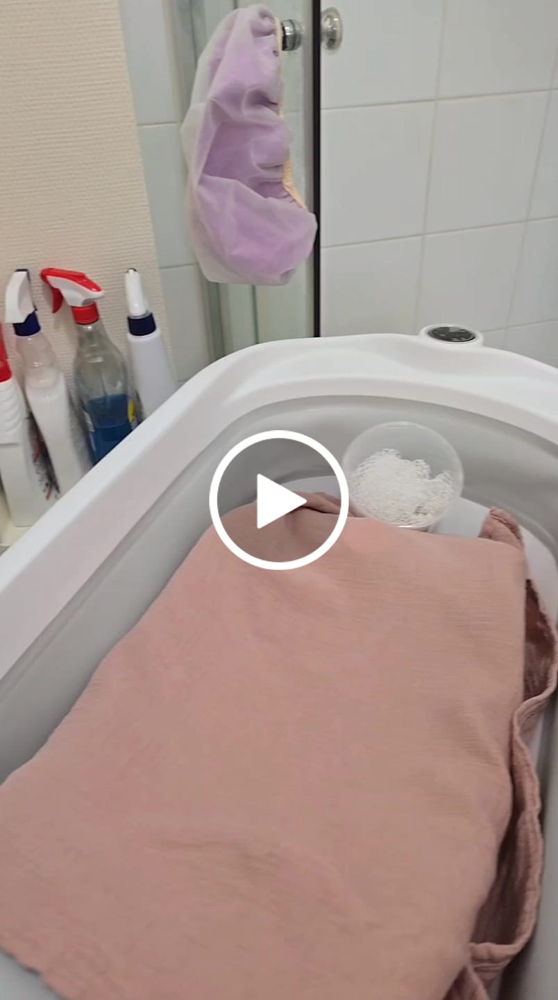 Customer video review of Baignoire LEAF avec support