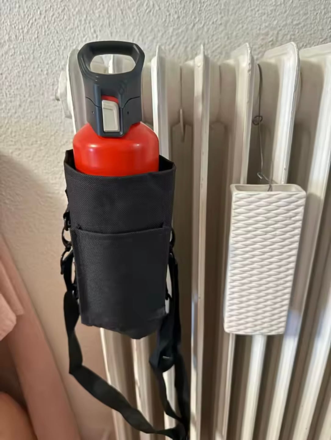 Customer photo review of Magnetic Gym Water Bottle Bag