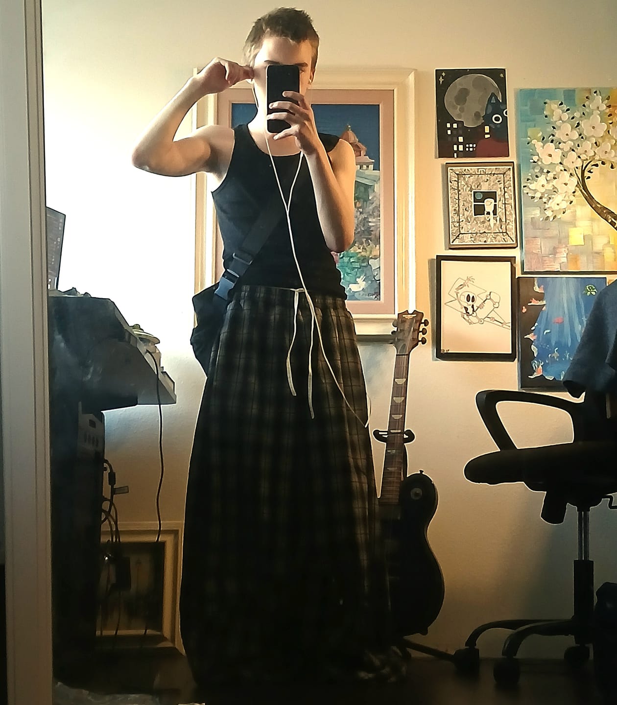 Customer photo review of Aelfric Eden Baggy Sweatpants