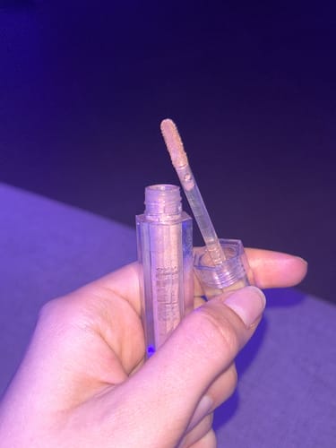 Customer photo review of Tečna senka za oči Liquid Sparkle – Pink Clouds