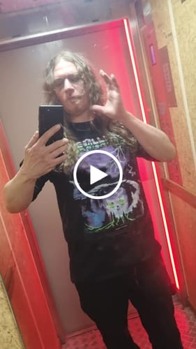 Customer video review of Metallica - Creeping Death - Longsleeve Shirt