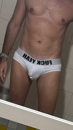 Customer photo review of WHITE ORIGINAL BRIEF