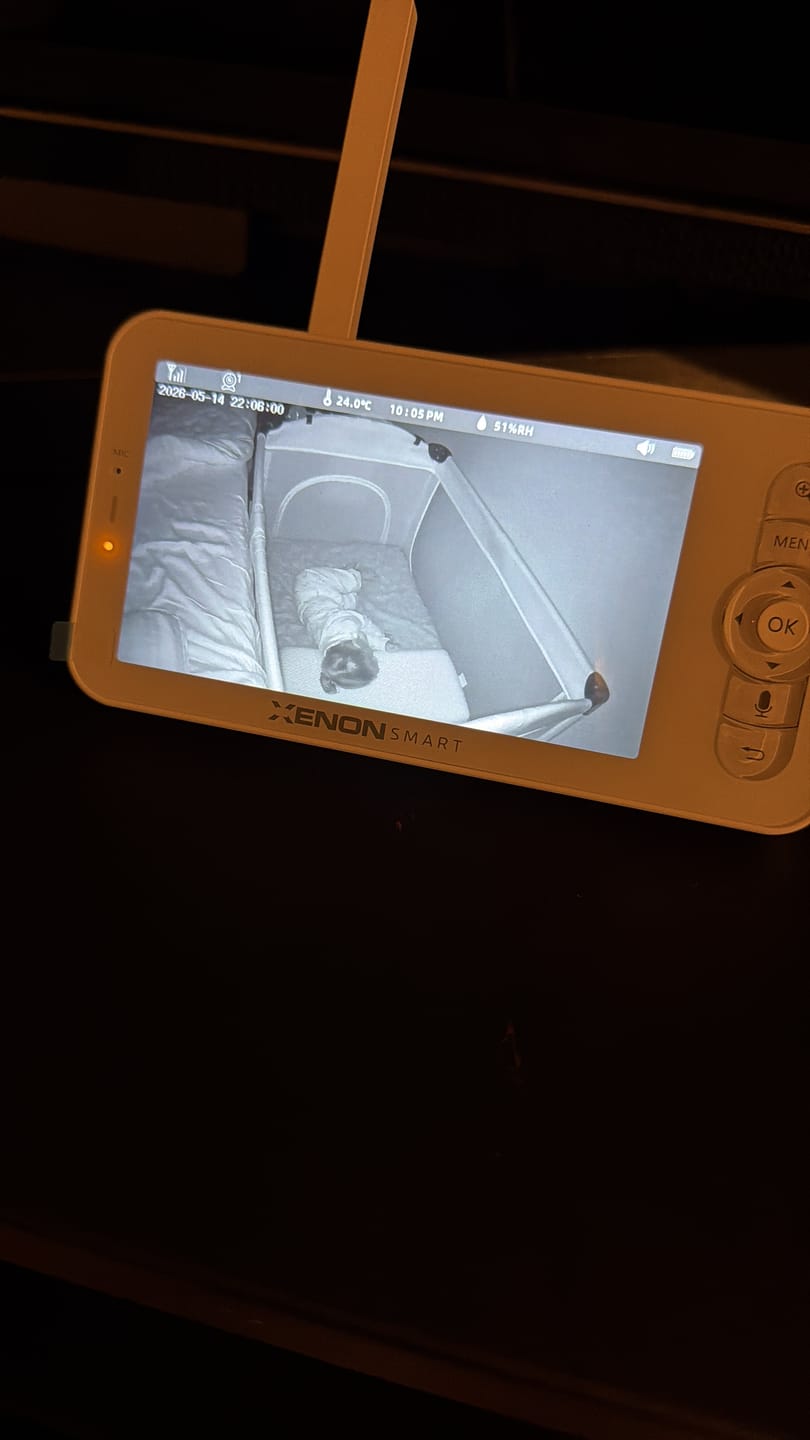 Customer photo review of Bebek Kamerası 3MP | 5" Monitör, Mobil Takip, Ağlama Algılama, 360° Gece Görüş, RGB Lambalı (X7202)