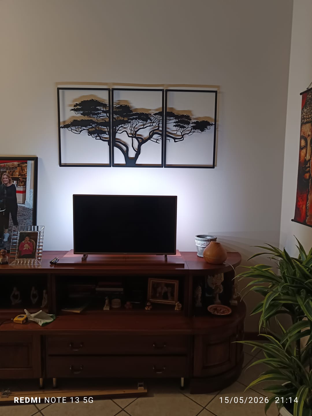 Customer photo review of Décoration murale en métal noir - Arbre de vie Africain