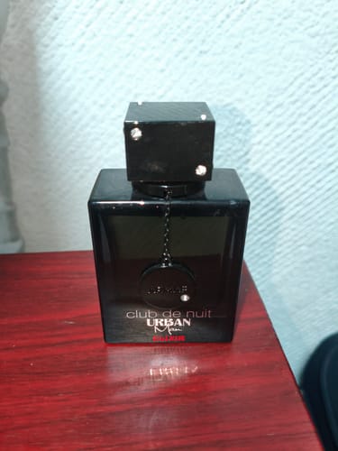 Reseña con foto de un cliente sobre Perfume Armaf Club de Nuit Urban Man Elixir 105ml EDP