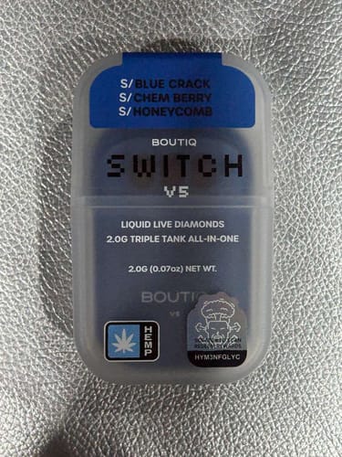Customer photo review of Boutiq Switch V5  2G DISPOSABLE – Boutiq Switch V5 – Blue Crack X Chem Berry X Honeycomb (Sativa)
