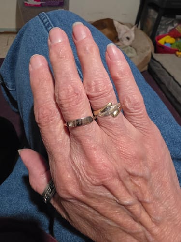 Customer photo review of For Memorial - Personalized Birthstone Name Memorial Ring