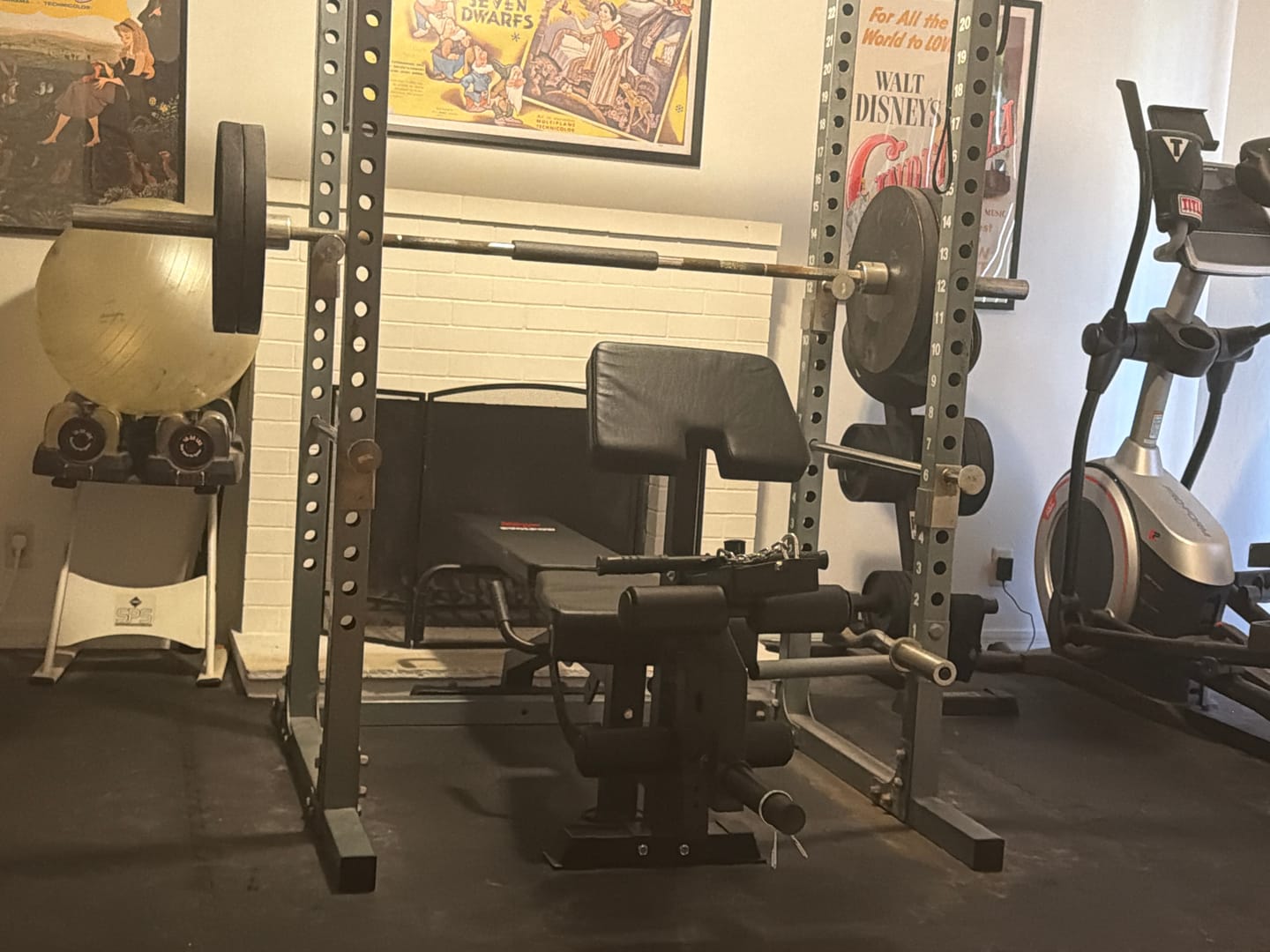 Customer photo review of EVOLPOW BEC Multi-functional Adjustable Weight Bench with Preacher Curl and Leg Extension
