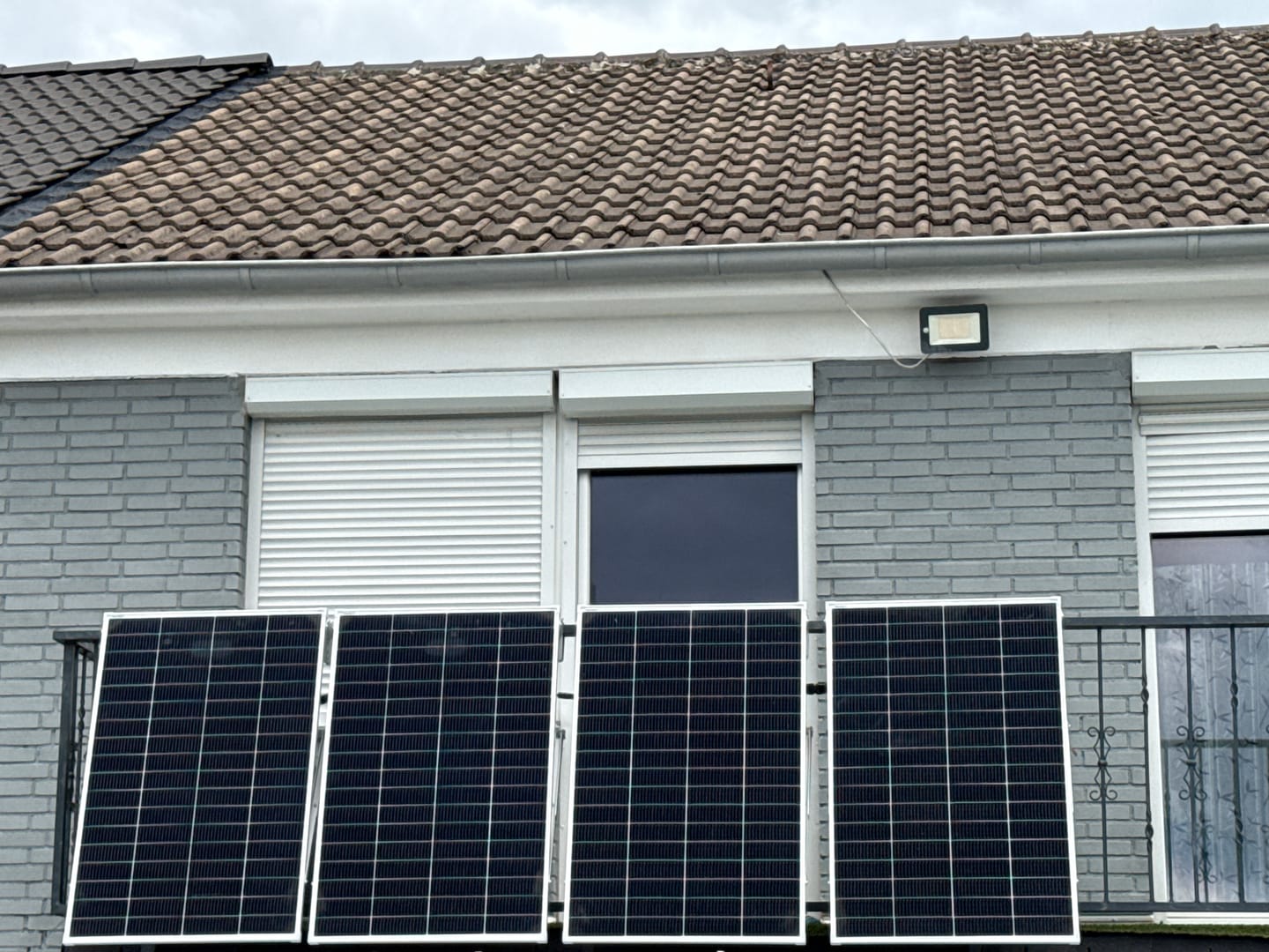 Customer photo review of Ray Lite Balkonkraftwerk 200W~1200W