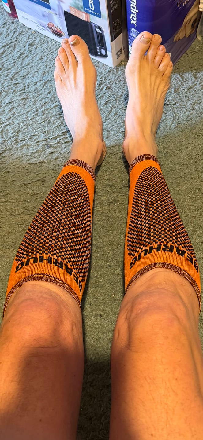 Customer photo review of Pair of Calf Supports For Shin Splint Pain Relief