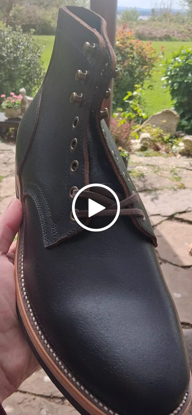 Customer video review of Plain Toe Service Boot -luosjiet®boots - Black Waxed Flesh