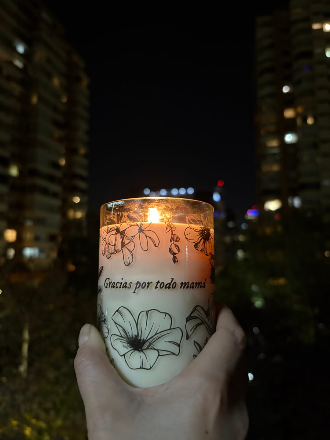 Customer photo review of Vela Para Mamá - Aroma Vainilla