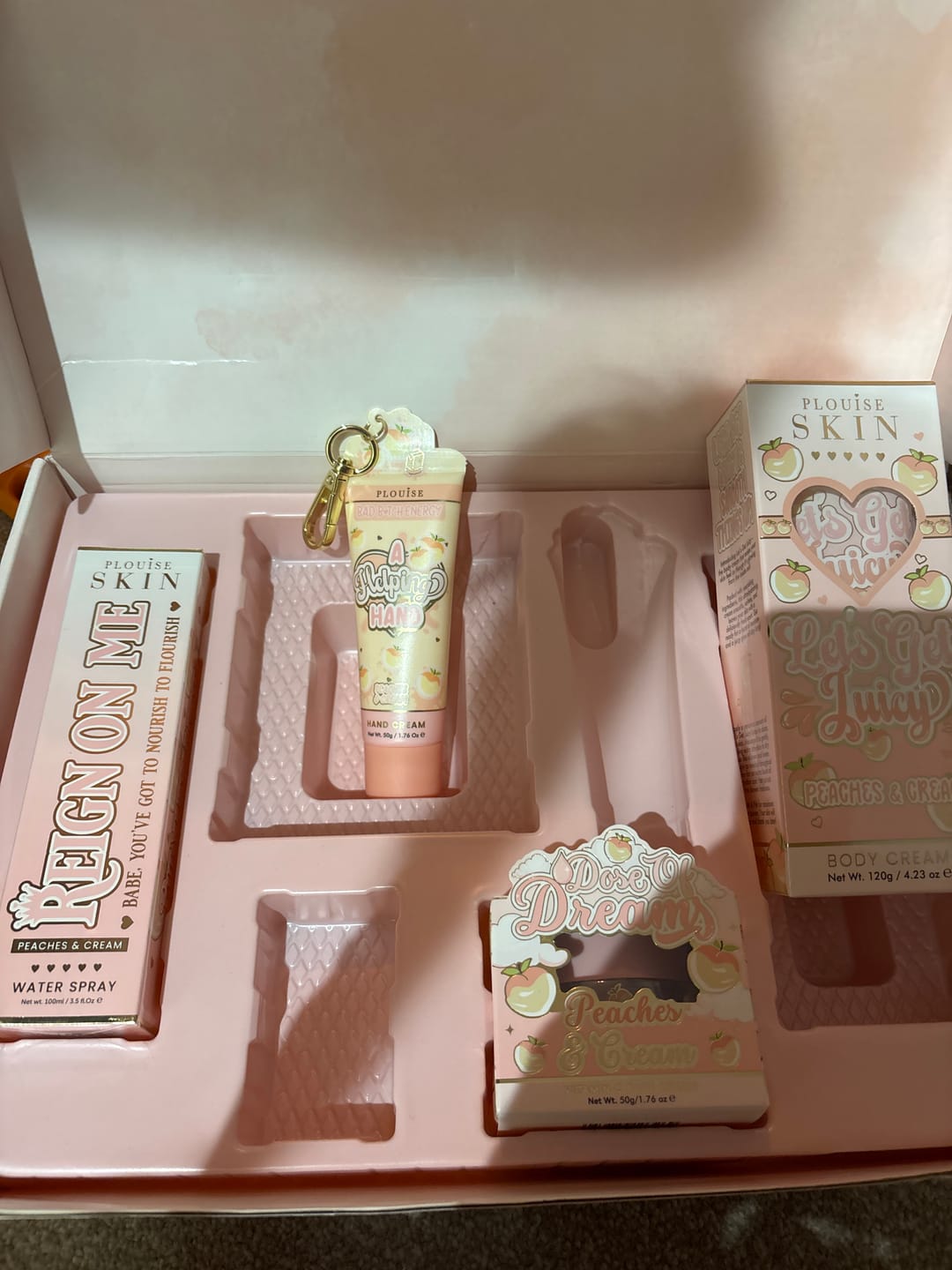 Reseña de la foto del cliente de Budget Box (suscripción mensual) Fecha de inicio mayo