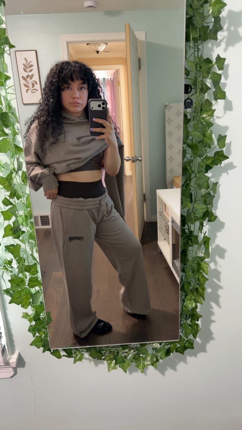 Customer photo review of W260 - Rebel Straight Leg Joggers