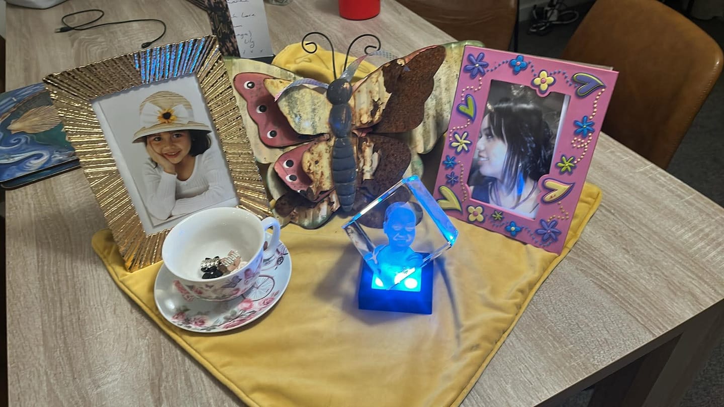 Customer photo review of Large 3D Photo Crystal Diamond - 80mm x 80mm x 80mm
