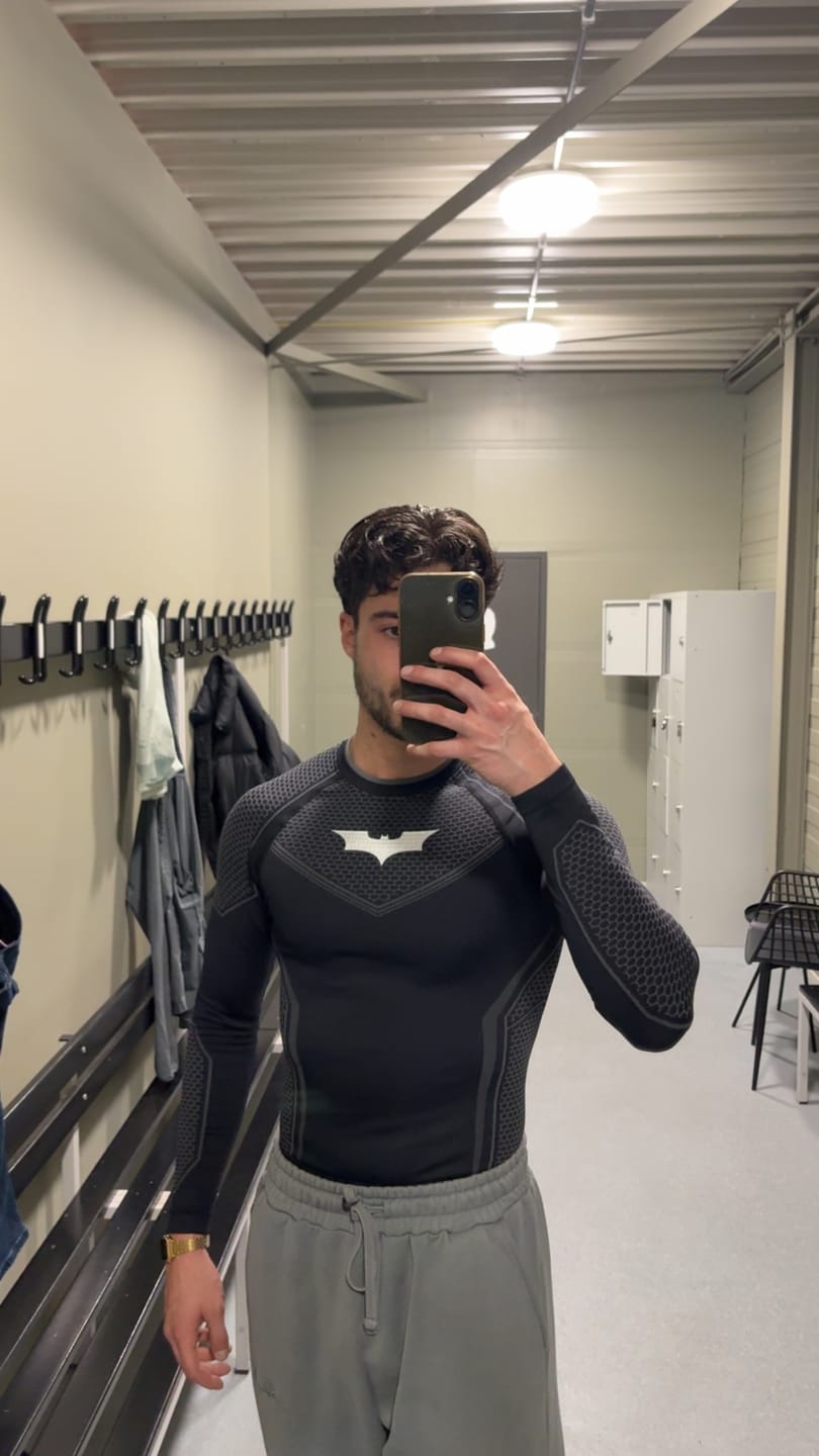 Customer photo review of 8004 - Batman Compression Longsleeves